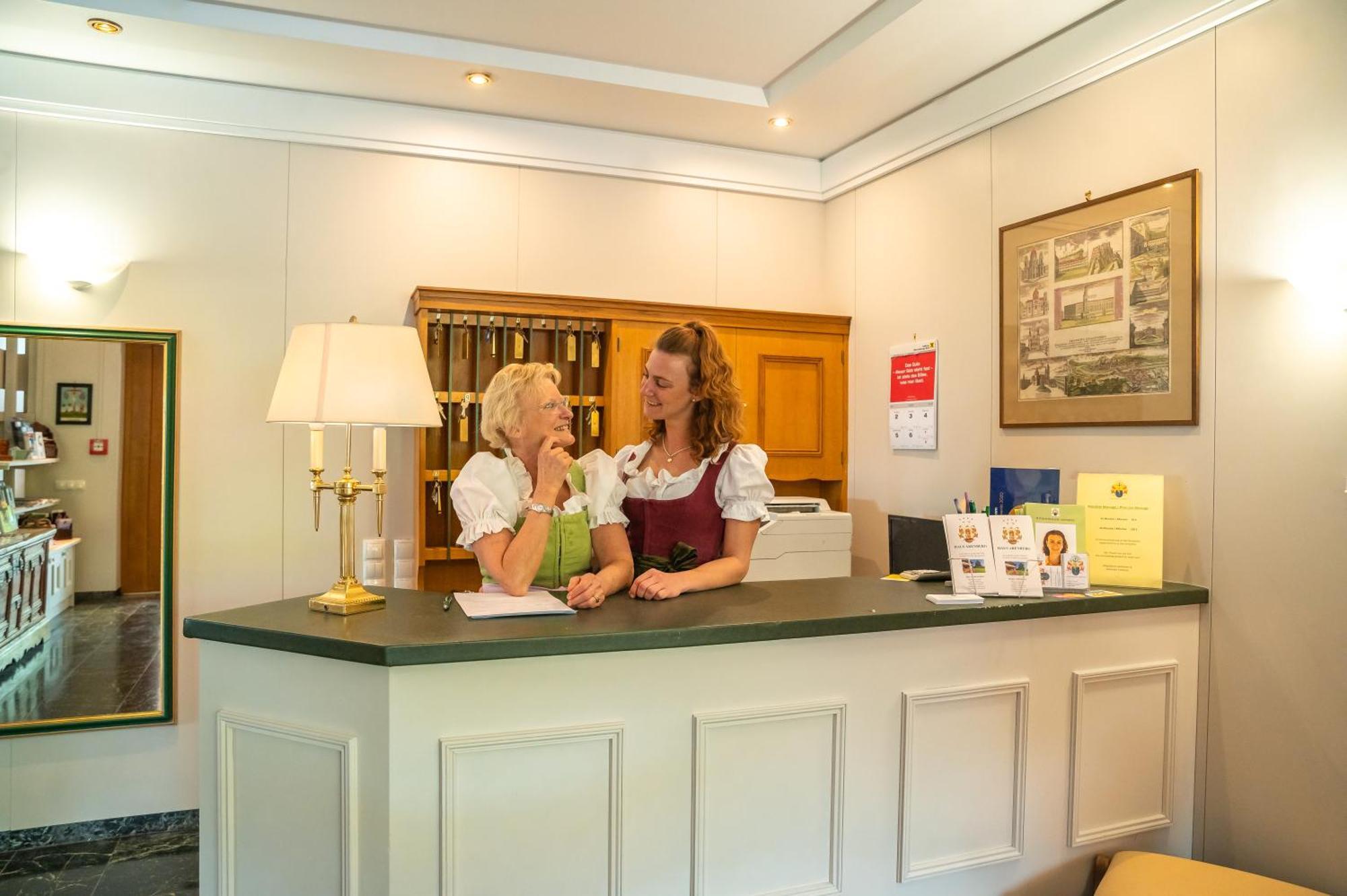 Hotel Haus Arenberg Salzburg Buitenkant foto